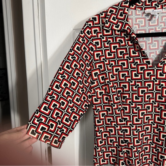 Jude Connally Michelle sheath dress size M. Geometric MCM print, stretch - Picture 5 of 7